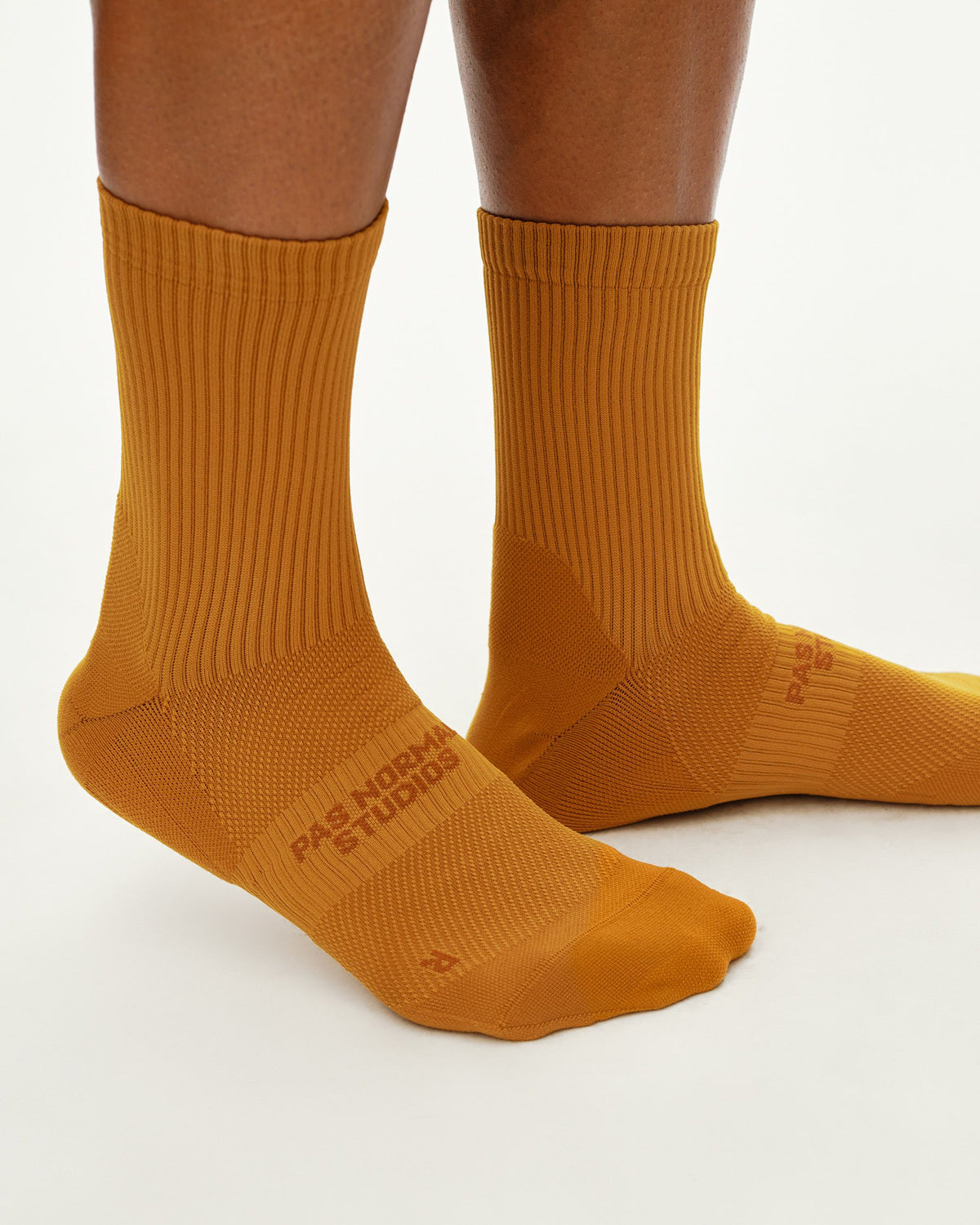 Pas Normal Studios Balance Quarter Socks