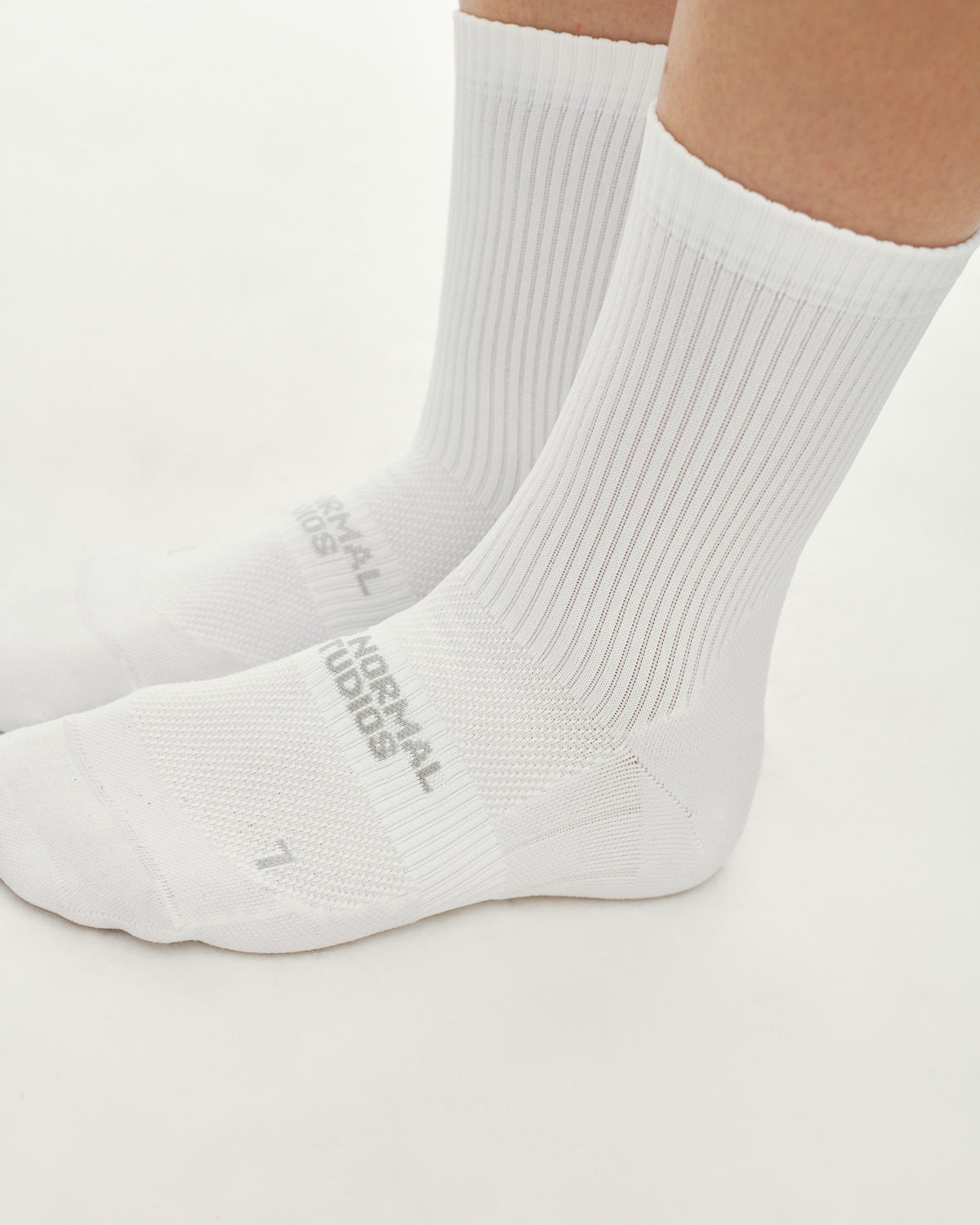 Pas Normal Studios Balance Quarter Socks