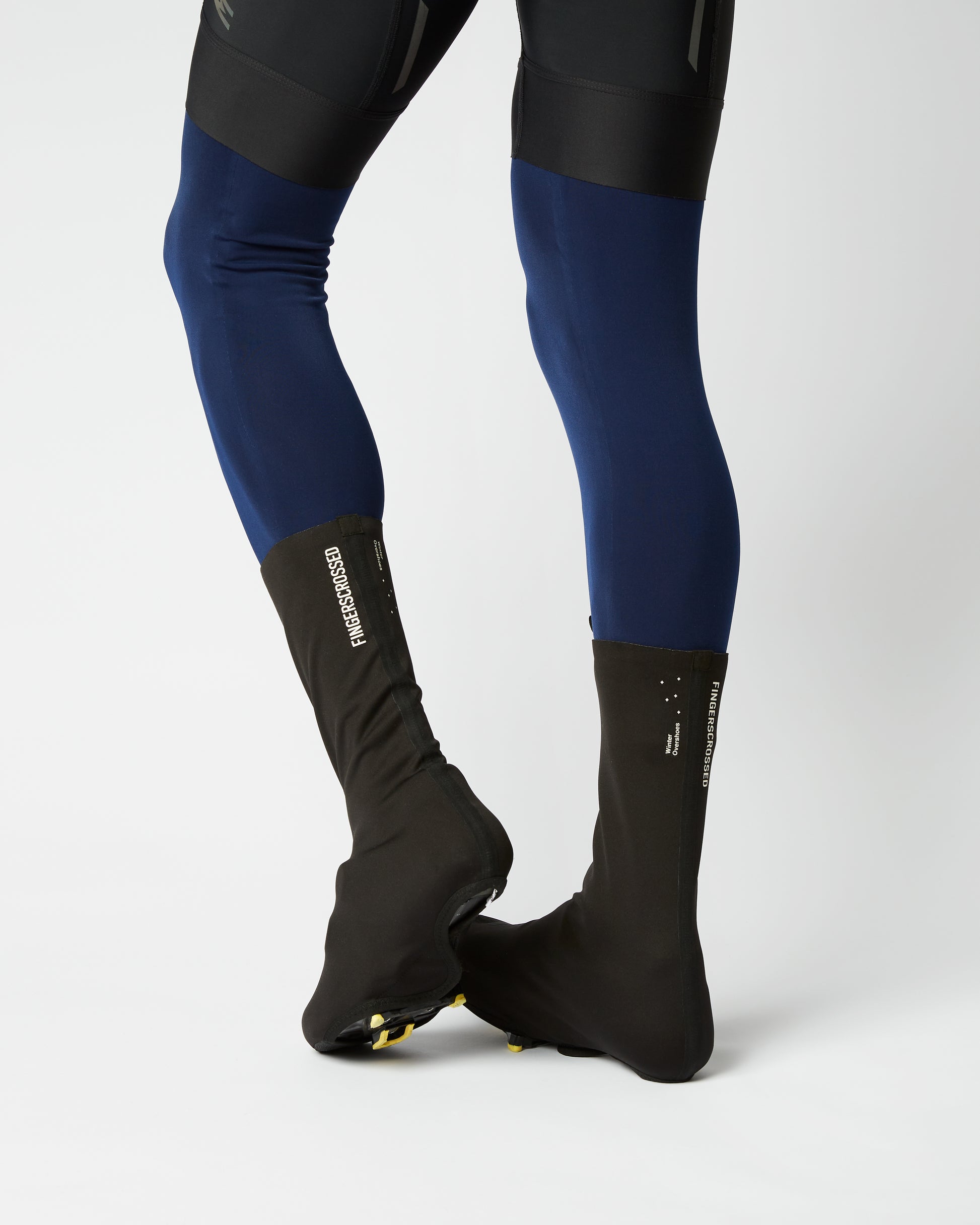 Fingerscrossed Overshoes Softshell / Black - KULT • Cycling Shop & Café