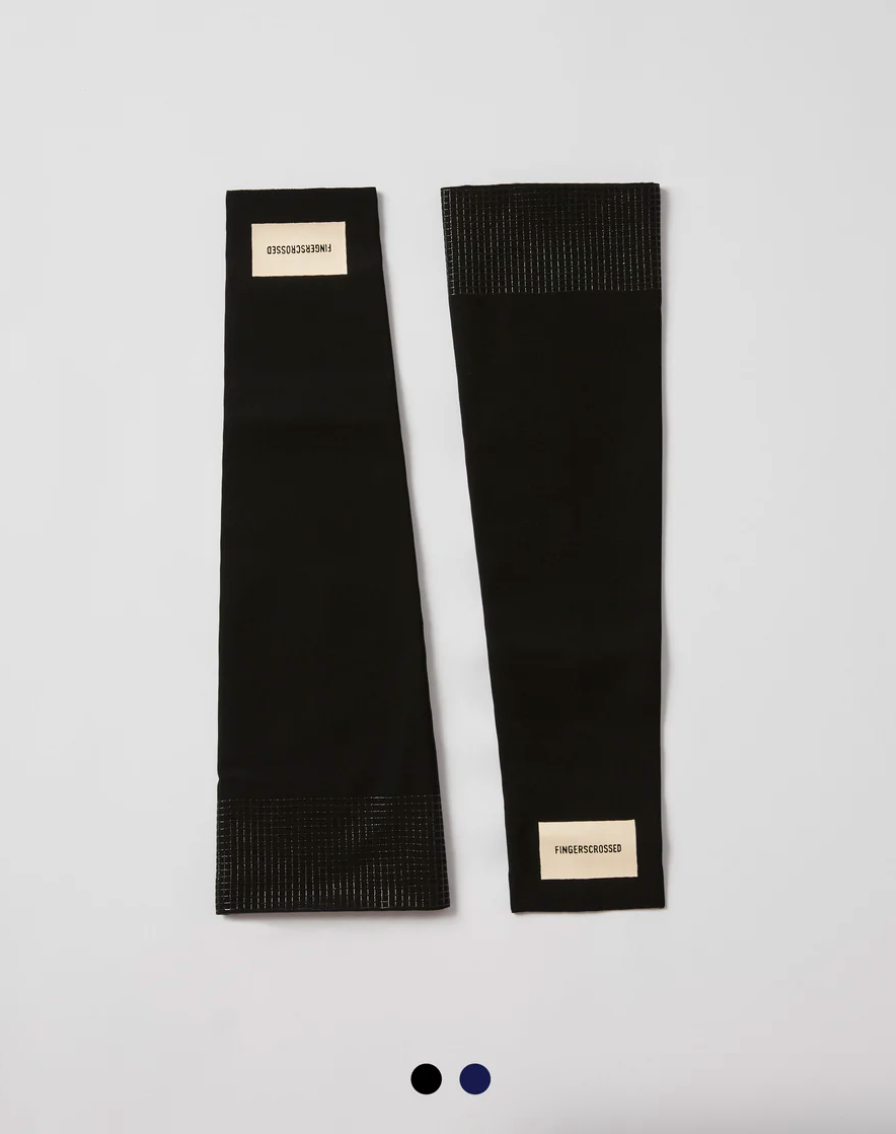 Fingerscrossed Arm Warmers / Black - KULT • Cycling Shop & Café