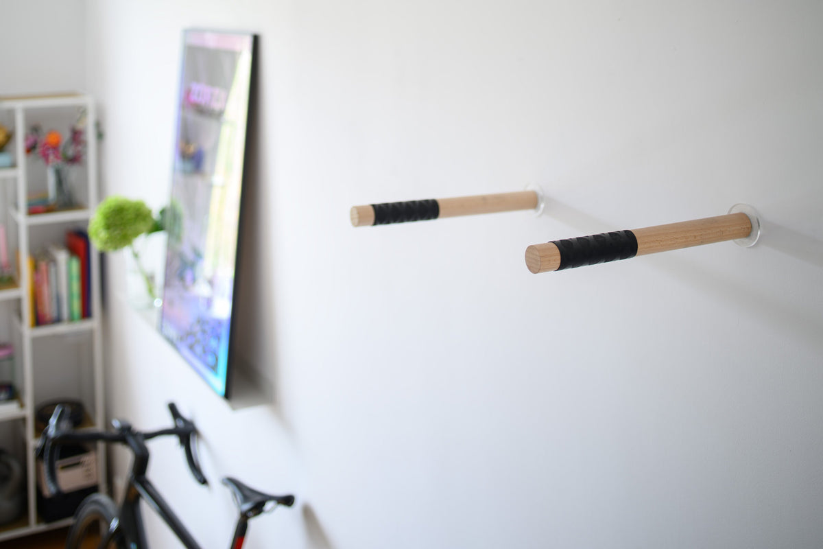 Close-up of bike wall hook mounting bracket – Palkdot