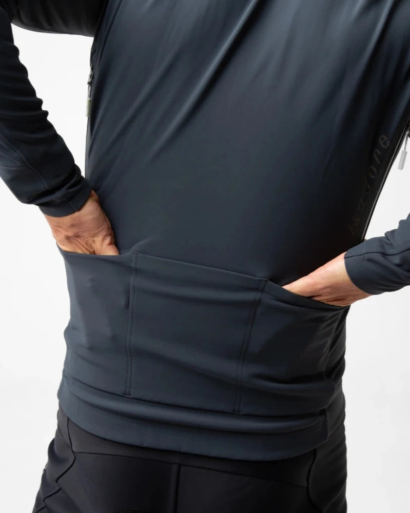 Isadore Signature Deep Winter Softshell Jacket / Ebony - KULT • Cycling Shop & Café